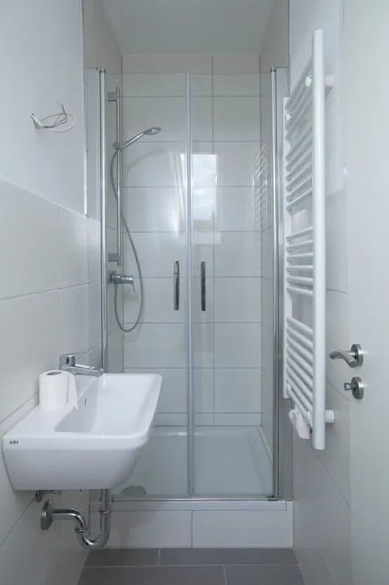 Bild 5 Vermietete Altbauwohnung in Wiesbaden | Wiesbaden, Biebrich | 52m² | 195.000€