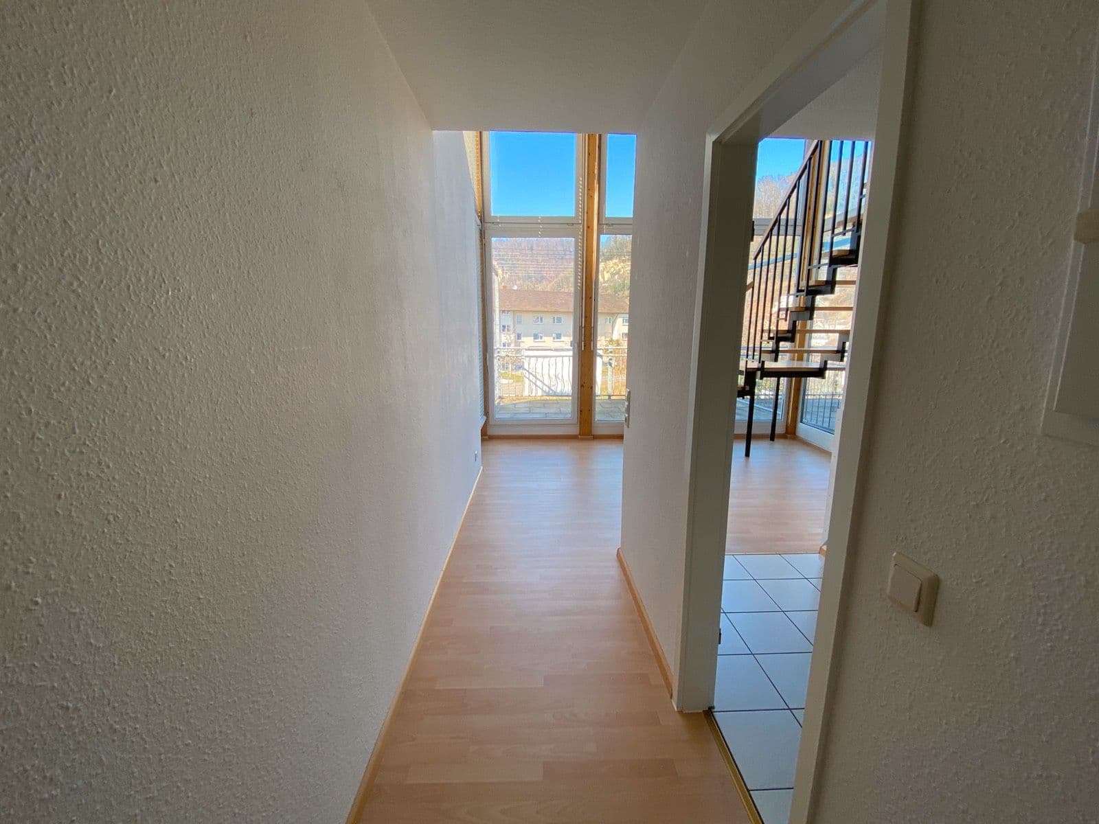 Bild 2 Unorthodoxe Wohnung mit Potential nahe Basel | Grenzach-Wyhlen | 88m² | 229.000€