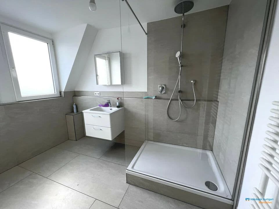 Bild 10 Schöne DG-Wohnung in Stuttgart | Stuttgart | 90m² | 379.000€