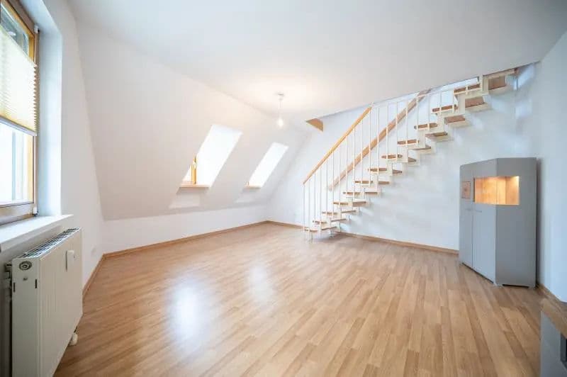 Bild 1 Gut vermietete Wohnung bei Zwickau | Waldenburg | 57.21m² | 65.000€