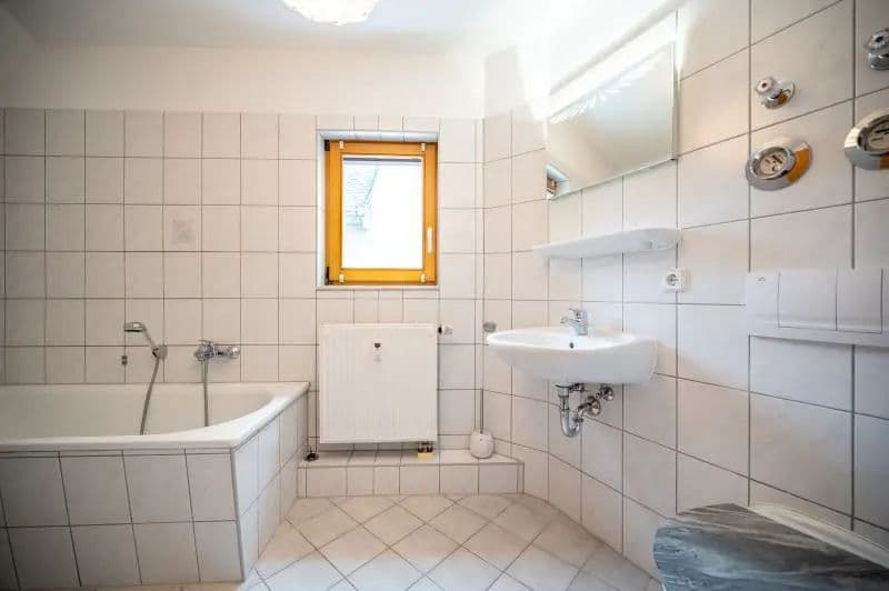 Bild 10 Gut vermietete Wohnung bei Zwickau | Waldenburg | 57.21m² | 65.000€