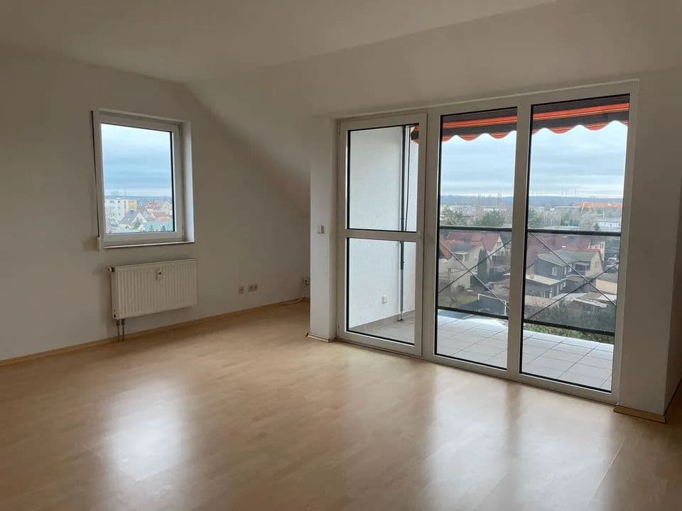 Bild 1 Helle Eigentumswohnung in Seenähe | Gräfenhainichen | 84m² | 78.000€
