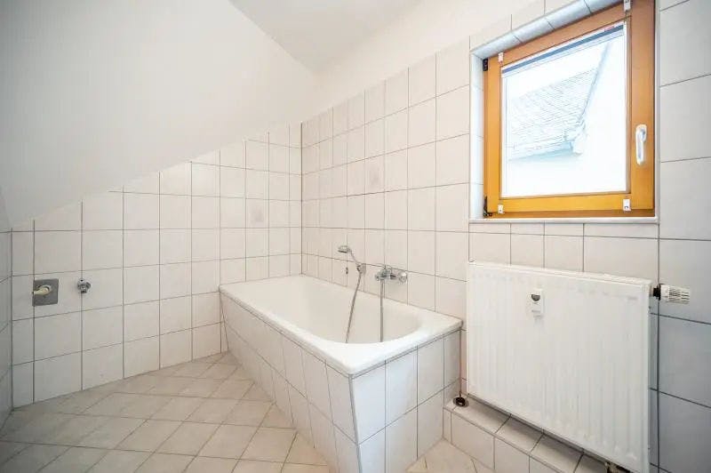 Bild 9 Gut vermietete Wohnung bei Zwickau | Waldenburg | 57.21m² | 65.000€